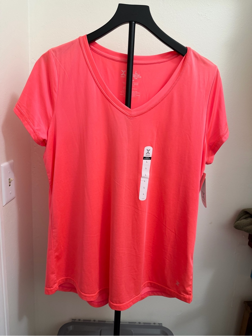 Xersion Coral Pink V-Neck Short Sleeve Performance Tee